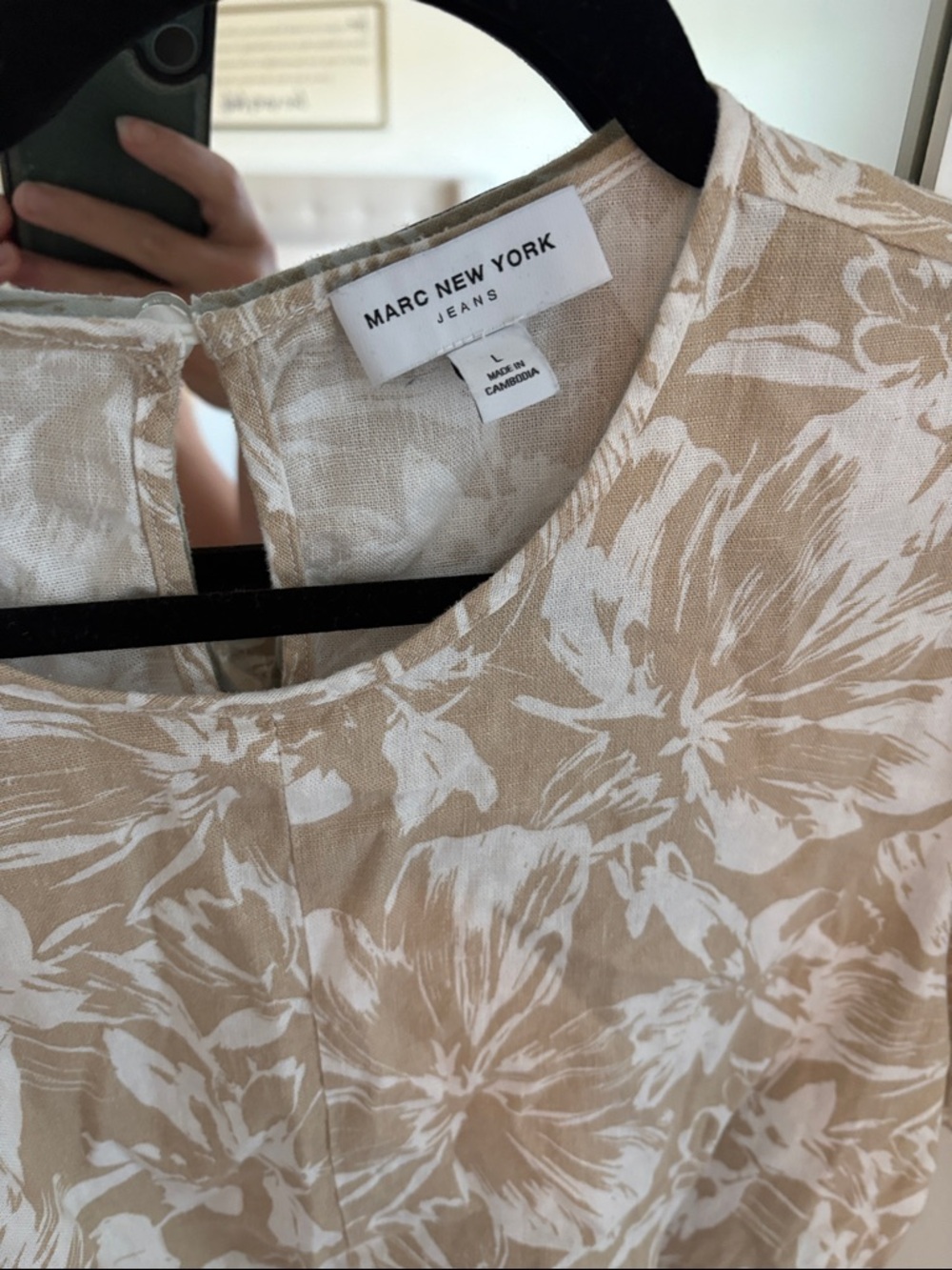 Marc New York Beige and White Floral Puff-Sleeve Knot Blouse - Picture 2 of 3